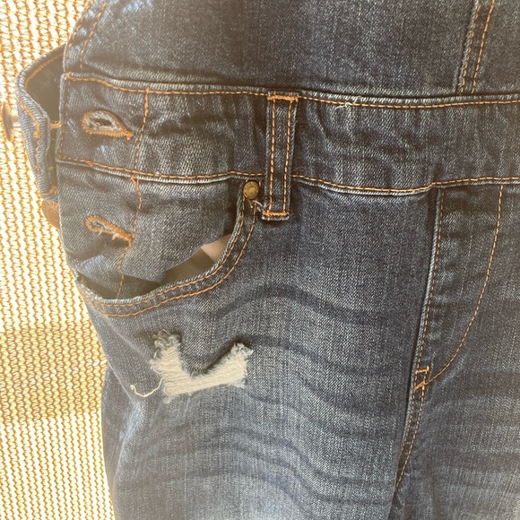 Blue Spice denim overalls. Sz 7 .Lots of pockets. Adjustable straps, rip details - Picture 7 of 13